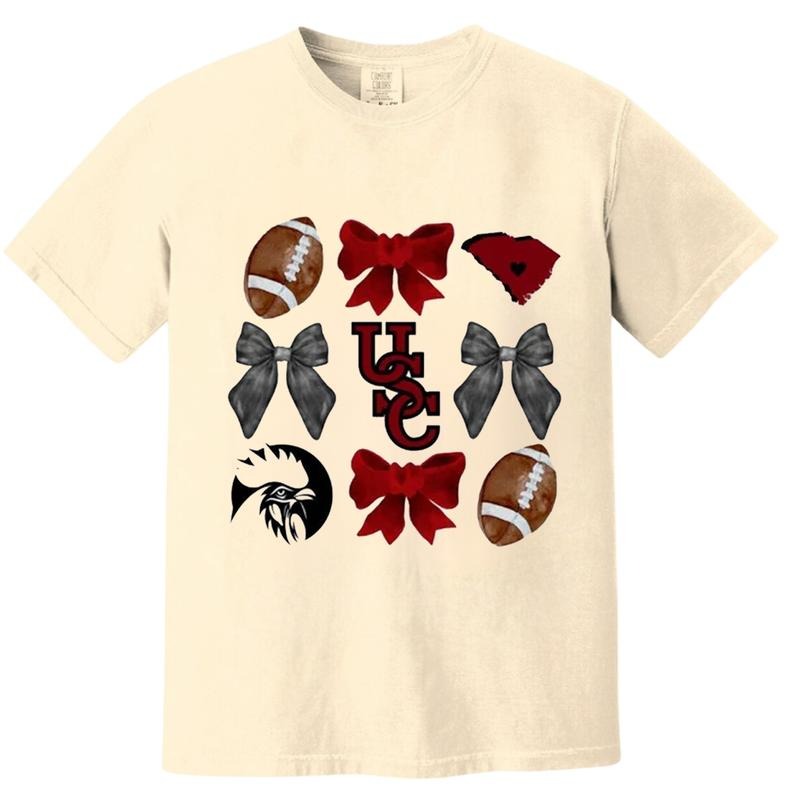 Carolina Gamecocks Retro Groovy Unisex T-shirt, NCAA SC Football Coquette Bow Tee in Red Black USC - Classic 100% Cotton Tee Menswear