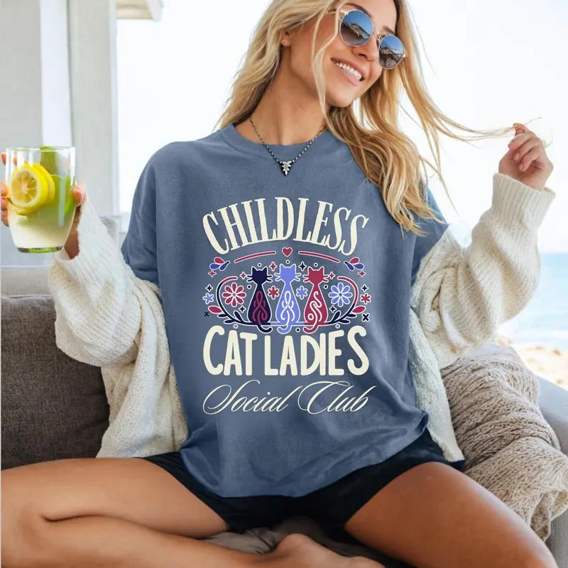 Comfort Colors Childless Cat Ladies Social Club, Kamala Harris Shirt, Cat Mom T-Shirt, Cat Lover Gift For Single Women, Funny Political T-Shirt Divorce Gift