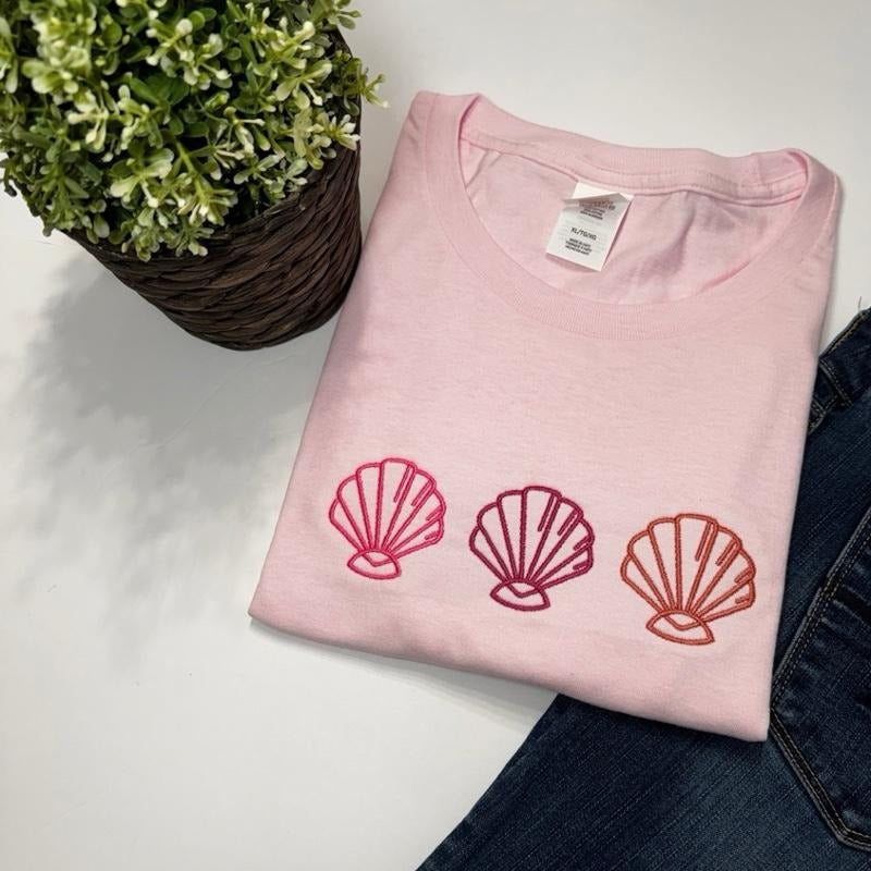 Embroidered Seashell Tshirt, Embroidered Summer tshirt, Embroidered Tops, Embroidered Trendy Seashell Top, Comfort Womenswear