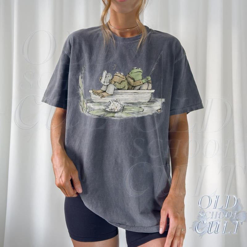 Frog 90s Vintage Shirt, Retro Toad Tee, Nature Shirt, 2000s Frog T-Shirt, Book Lovers Shirt, Oversize Cute Cotton Washed Tee