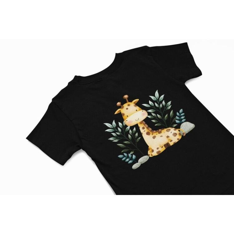 Giraffe T-Shirt, Giraffe Graphic tee, quirky animal Tee, Cute Animal tee, African animal t shirt, T-Shirt, Giraffe lover gift, Summer shirt Made in USA