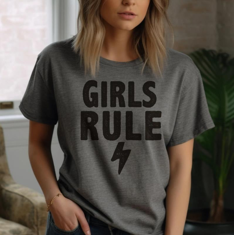 Girls Rule T-Shirt Feminism Fun Tshirt Womens Empowerment Tee Mom Gift T-Shirt Sister Gift Tee Soft Print Tshirt Oversized Comfy T-Shirt Daughter Gift Tee Girlfriend Gift Tshirt Empowerment Feminism Tee Top Womenswear Comfortable Statement Underwear Lady