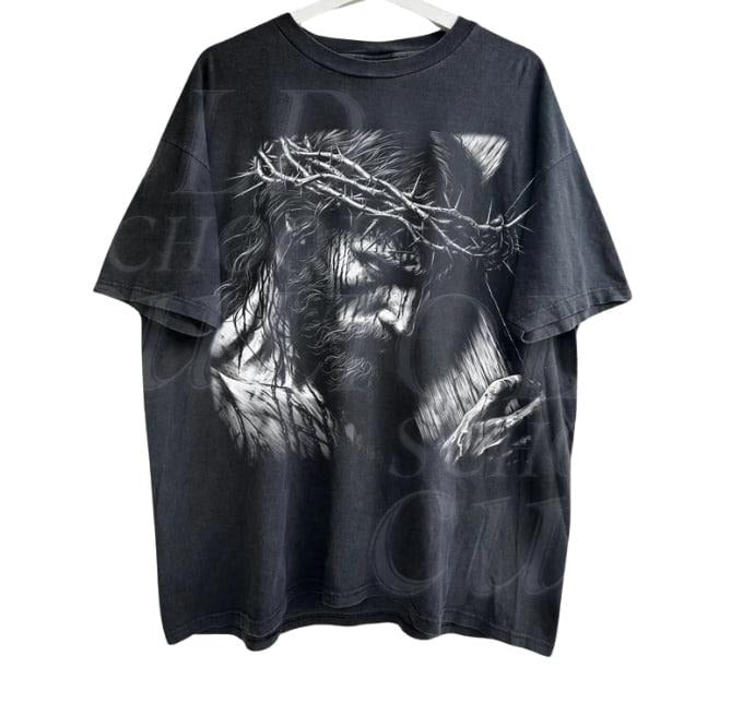 Jesus Holding Cross Vintage 90s Graphic Shirt, Retro Faith Jesus Shirt, Retro Halftone Graphic Bible Tee, Be The Light, Cotton Tshirt Menswear Top