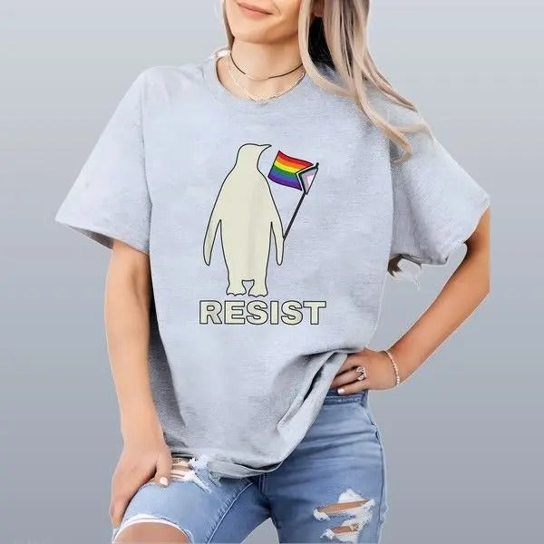 Penguins Protest Against Resist Funny Penguin T-shirt Classic 90s Retro