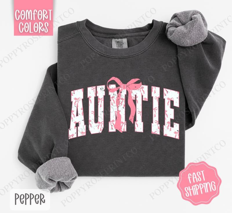 Pink Auntie Bow Comfort Colors Sweatshirt, Women's Crewneck, Cute Women's Sweater