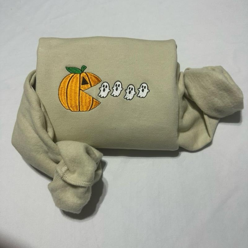 Pumpkin Chasing ghost Halloween sweatshirt Embroidered Womenswear Hoodie