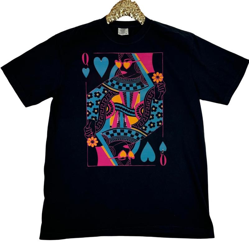 Queen Of Hearts Comfort Colors T-Shirt -- BLACK