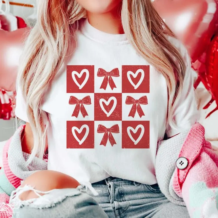 Retro Checkered Valentine's T-shirt_Shirt Gift For Woman and Man Unisex T-Shirt