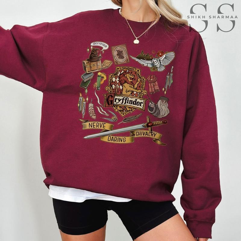 Retro Wizards Castle Sweatshirt, Hogwarts 4 Houses Sweatshirt, HP Wizard School Shirt, Potterhead Sweater Gift, Magic World Shirt Cotton Womenswear