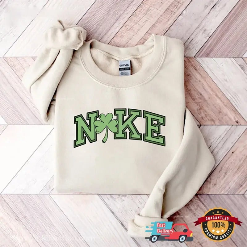 Shamrock Cute Sweatshirt, Cute St Patricks Day Tee, Cute Patrick's Day, Irish Lips Tee, Saint Patrick's Gift, Women's St Patricks Day Shirt