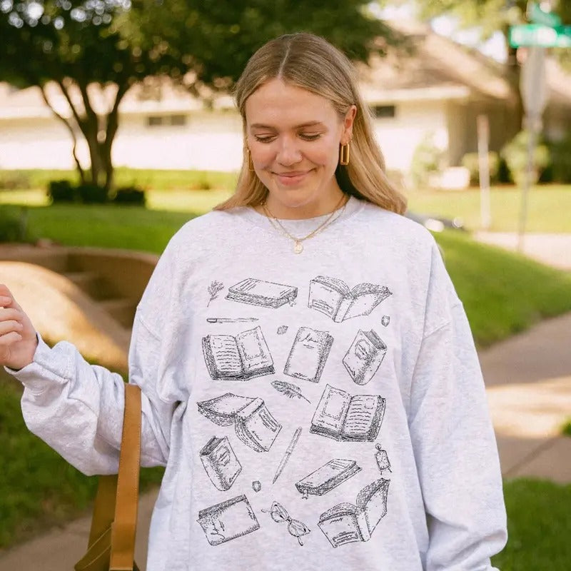 Simple Bookish Sweatshirt, Minimal Book Lover Shirt, Light Dark Academia Gift Reading Lover Gift, Sweatshirt for Reader, Gift for Bookworm 0ET2T