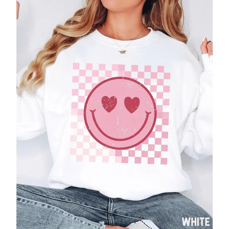 Smiley Face Sweatshirt, Valentines Day Smile Shirt, Retro Happy Face Crewneck, Trendy Checkered Sweatshirt, Cute Valentine Outfit, Plus Size