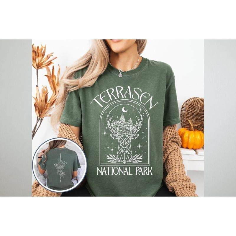 Terrasen T-shirt | TOG Gift | Throne of Glass | Book Lover Gift Idea | Bookish Gift | Booktok Merch | Aelin Galathynius, Casual