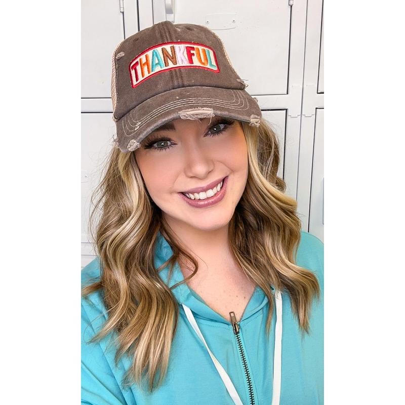 Thankful Vintage Patch Hat - Cozy Fall Vibes #ThankfulHat #VintageHat #FallGratitude