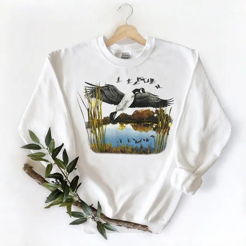 Vintage Ducks animal Hunting Unisex Tshirt, sweatshirt, hoodie Unisex Cotton Fabric Unisex