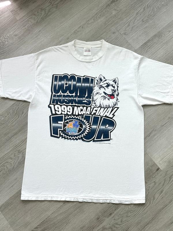 Vintage UConn 1999 Championship Shirt