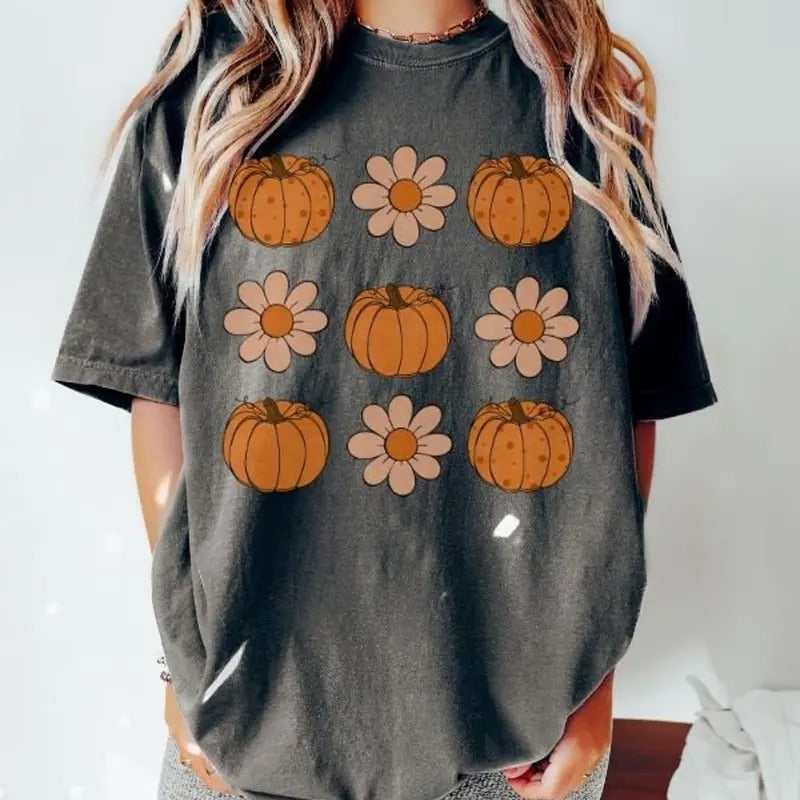 Vintage floral Pumpkins T-shirt, retro Pumpkin tshirt, cute shirt for fall, Halloween tee, Retro halloween Top, Fall Tshirt Womenswear Underwear