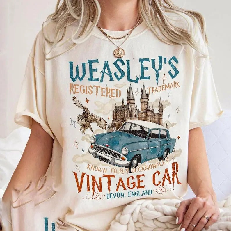 Wizard Flying Car T-Shirt, Vinntage Style Weasley Car Tee, Bookish Wizard T-Shirt, Universal Fan T-shirt, Magical Adventure Apparel T-Shirt Retro Tees Gift For Women and Man Unisex T-Shirt Menswear Soft Top Underwear