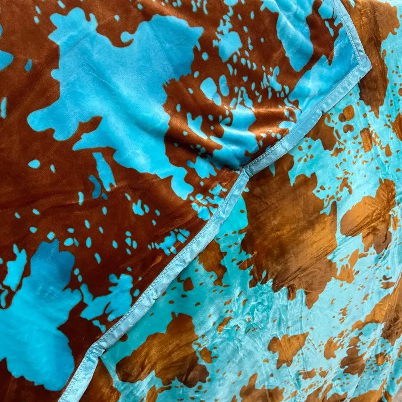 z2-Ply Reversible Turquoise and Chocolate Teal Cow Oversized Blanket