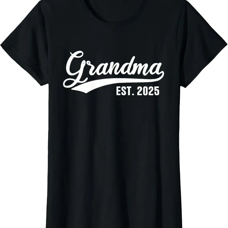 100% Cotton Grandma 2025 Retro Grandma Est 2025 T-Shirt