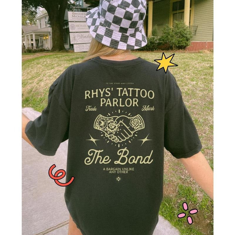 2 Side, Rhys Tattoo Parlor Shirt - To The Stars Who Listen Tee for Book Lovers, Subtle Bookish Reading T-Shirt with Back Design