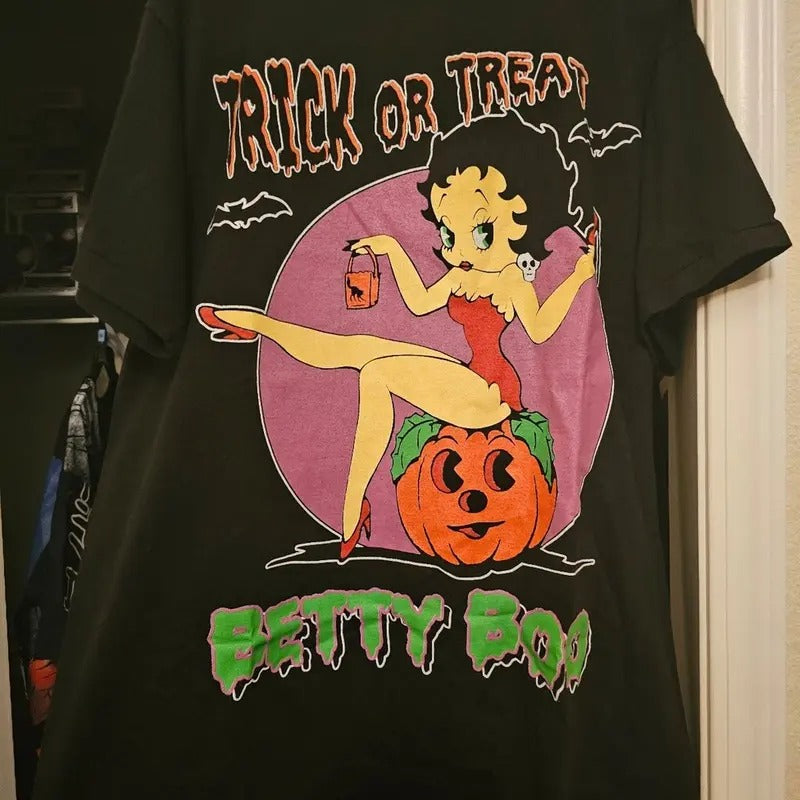 Betty Boop Vintage bootleg Halloween Trick or Treat Tee