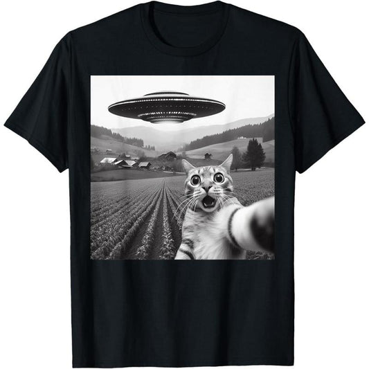 Cat Selfie With Alien UFO Funny Cat Gifts For Men Women Kid T-Shirt made in usa