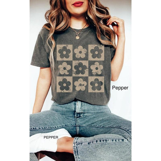 Checkered Flowers Shirt Retro Flowers T-Shirt Boho Floral sweatshirt Gift For Mom Spring hoodie Trendy Floral Oversized Tee
