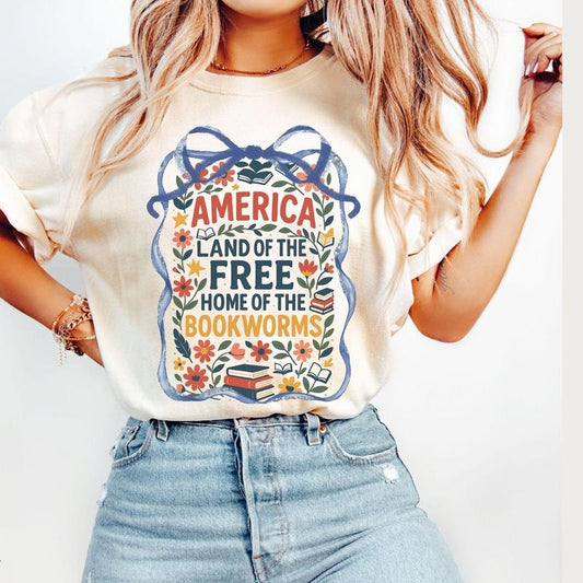 Comfort Colors 4th July Book Lover Gift Shirt, Patriotic Teacher Gift, Bookish Shirt, Gift for Her, Librarian Tee, USA Shirt, Red White YU822