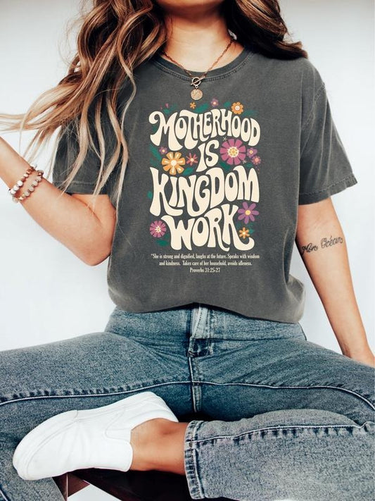 Comfort Colors Motherhood is Kingdom Work Shirt, Christian Mom Shirt, Retro Christian Mom T-Shirt, Christian Mothers Day Tee, Bible Cotton Fabric Top Traditional
