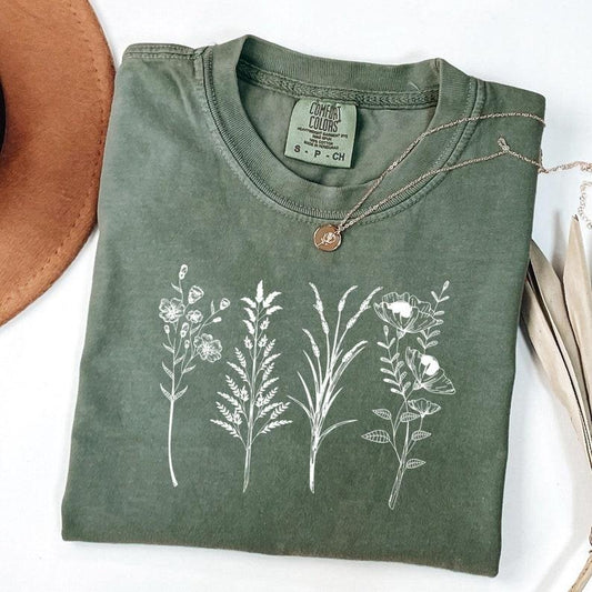 Comfort Colors Wild Flowers T-Shirt, Floral Cottagecore Tee, Botanical Nature Tshirt, Spring & Summer Style, Wild Poppy, Wildflower Tee