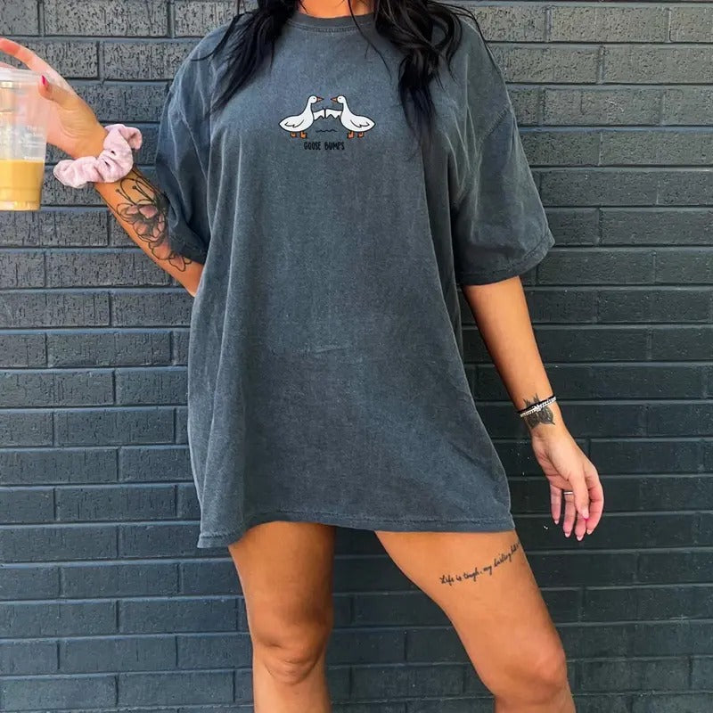 Comfort Colors Women's Goosebumps Graphic T-Shirt - Short Sleeve Casual Cotton Tee