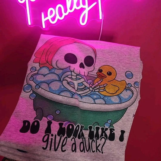 Do I look like I give a duck? Funny Graphic Tee