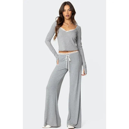 Edikted Women's Peekaboo Lace Pants