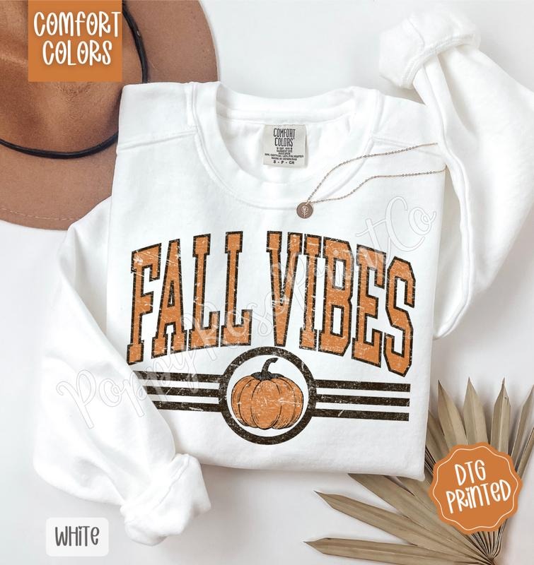 Fall Vibes Comfort Colors Sweatshirt, Trendy Women's Autumn Crewneck