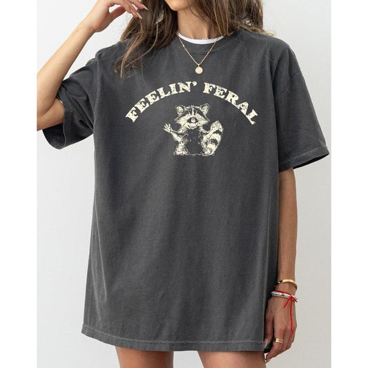 Feelin Feral, Funny, Raccoon, Aesthetic, Trendy, Funny, Humorous Tshirt, Women's Comfort Color Tee, Tshirt