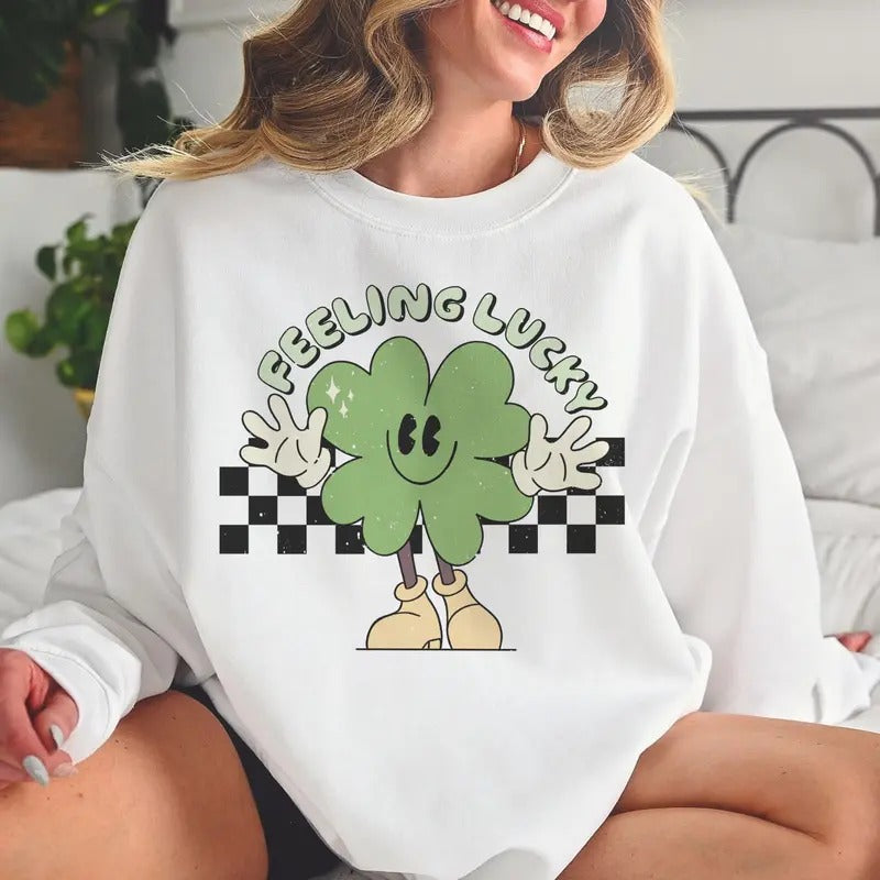 Feeling Lucky St Patricks Day Sweatshirt Lucky Clover Pullover Feeling Lucky Shamrock Hoodie Womens St. Pattys Sweatshirt Retro St. Patricks Day Top