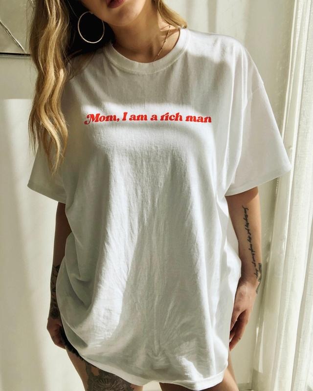 Feminist T-shirt - Mom I Am A Rich Man Tee Vintage Aesthetic Equal Rights Feminist Shirt Women Empowered Woman Feminist Gift