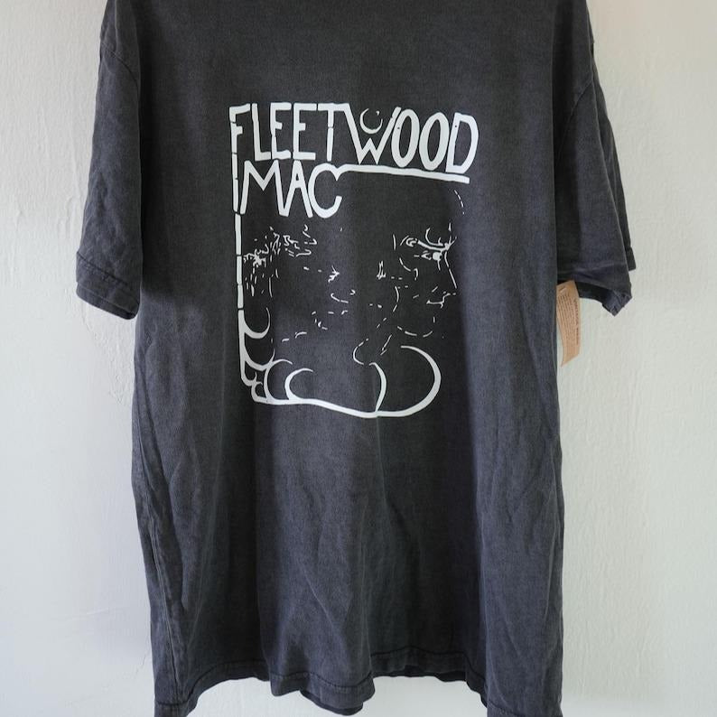 Fleetwood Mac T-shirt - Unisex Heavy Cotton Tee Casual Clothing Comfort Comfortable