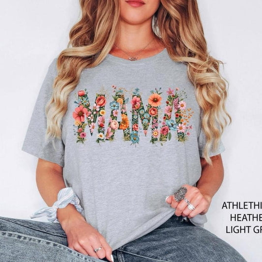 Floral Mama Shirt, Mama Sweatshirt, Retro Mom Tshirt, Mother's Day Gift, Flower Shirts for Women, Floral New Mom Gift, Gift For Mama,Mom Tee
