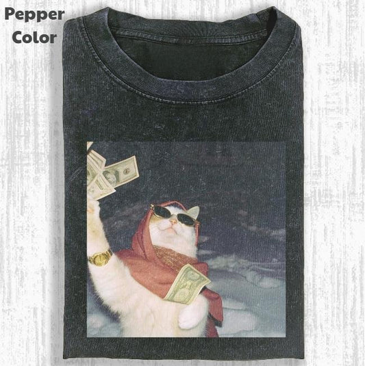 Funny Animal Vintage Graphic Tee, Rich Cats T-Shirt, Stupid Cat Shirt, Unisex Meme Cringe Funny Shirt, Menswear Womenswear Streetwear Cotton Comfort