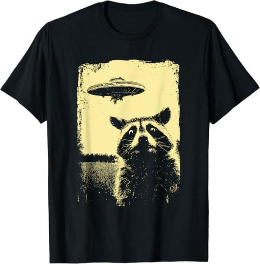 Funny Raccoon Shirt, Funny Raccoon UFO Selfie UFO Scared Racoon Alien Weird Meme Funny T-Shirt For Men - Available from size S to 5XL Vintage Raccoon