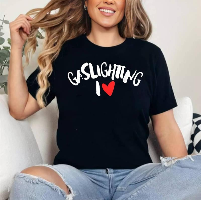 Funny Saying, I Love Gaslighting, Trendy Heart Shape T-Shirt , Cotton 100%, Crewneck, Short Sleeve, Top Womenswear