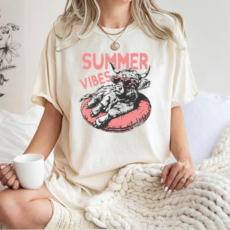 Funny Summer Vibes Tshirt, Funny Cow Shirt, Cow Tshirt, Beach Shirt, Hello Summer Shirt, Cow Lover Shirt, Unisex T-Shirt, Gifts For Men Women, Short Sleeve Tee Shirt, Gifts For Birthday Fathers Day Christmas Anniversary Thanksgiving