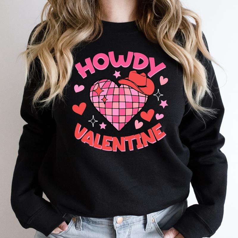 Howdy Valentine Sweatshirt, Western Valentines Day Hoodie, Cowgirl Gift Sweater For Valentine, Trendy Howdy Hoodie, Funny Retro Heart Sweatshirt.