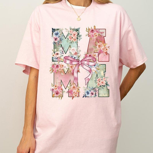 Mama Sweatshirt & T-Shirt, Vintage Floral Bow Design, Cottagecore Aesthetic Shirt, Mother's Day Gift for Mom, Trendy Women's Apparel