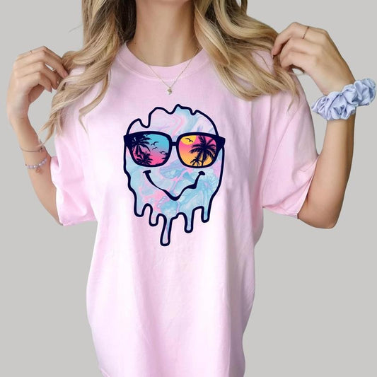 Melting Smile Face Shirt, Summer Vibes Graphic Tee, Melting Smiling Face With Beach Glasses Shirt, Retro Summer Tee, Hello Summer Tshirt, Summer Vibes Tops For Women, Tropical Summer Outfits, Oversized Womenswear, Cotton Fabric Relaxed Fit Chic Style