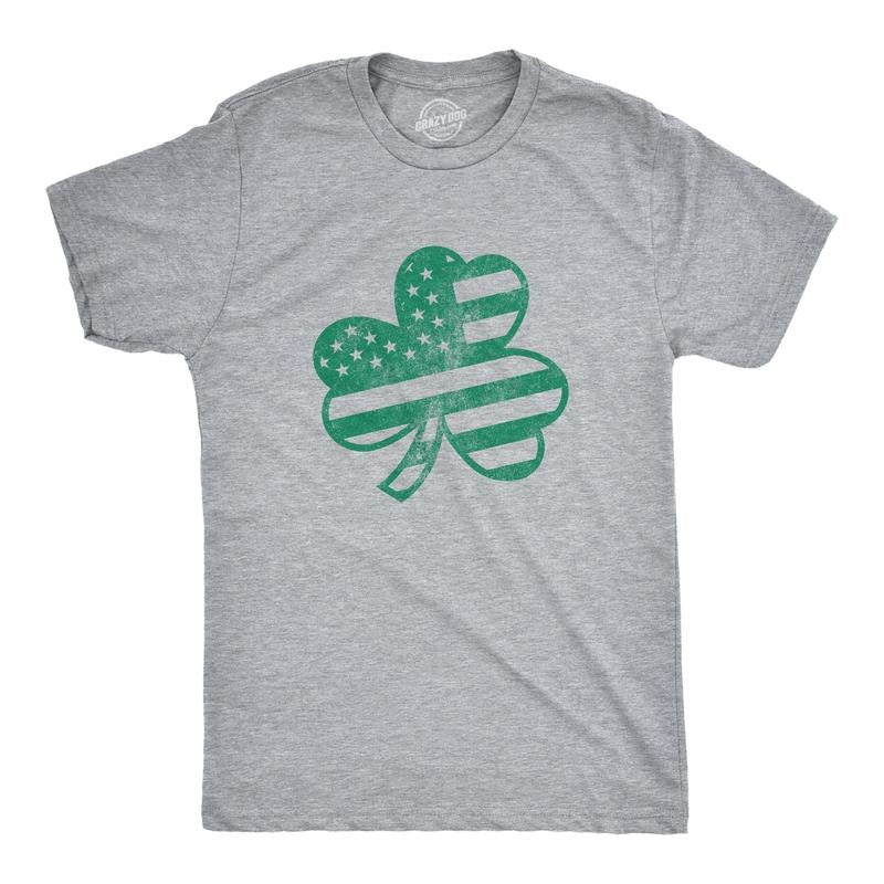 Mens American Shamrock FLAG T Shirt USA Cool Saint Patricks Day Clover Graphic Mens Funny T Shirts Cool Tees Soft Stylish Casual Menswear Saint Patrick's Day Apparel for Men Novelty Tees for Guys Light Grey