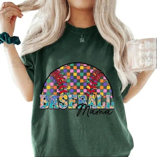 Retro Baseball Mama Graphic T-hỉt, Checkered Baseball Tee, Preppy Floral Baseball Mom, Game Day Baseball, Baseball Mom Shirt Womenswear Top