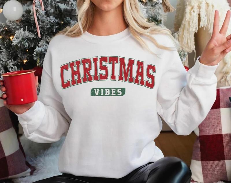 Retro Christmas Vibes Sweatshirt, Cute Christmas Gift, Womens Christmas Sweatshirt, Holiday Sweater, Winter Shirt